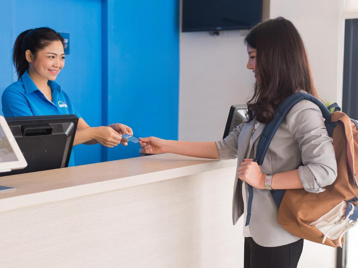 Hop Inn Bangkok Krung Thonburi Station Экстерьер фото